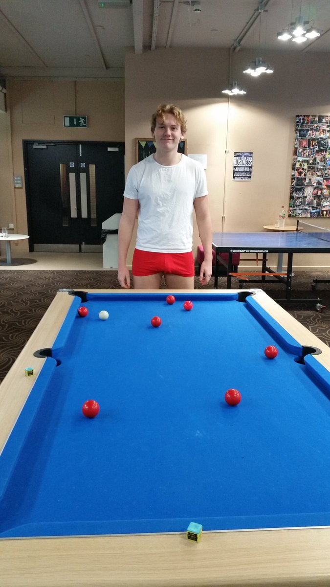 County_Pool's tweet photo. @LonnieBarSports Bond's in form, be scared. #chickenfuckers https://t.co/i9B7xmgWJc
