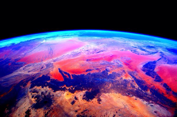 killer_kitsch's tweet photo. Photographs of the Earth taken by #ScottKelly from the ISS International Space Station https://t.co/IhmQ6wv8rp