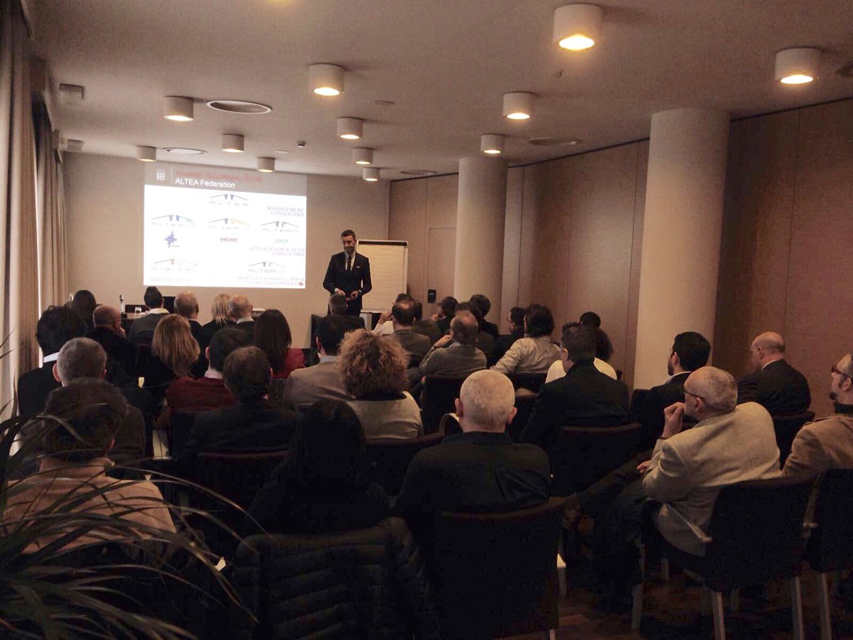 alteafederation's tweet photo. #fedkickoff l'innovazione ricombinatoria di @AlteaIn il 2016 prevede una nuova crescita @aruscica https://t.co/tdZs4GlF9U