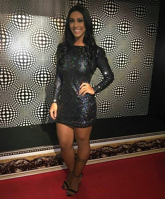 AcessoDjehdian's tweet image. Minha diva @AmandaDjehdian na festa da @flaapavanelli 💕💕💕 #Pavanelli18