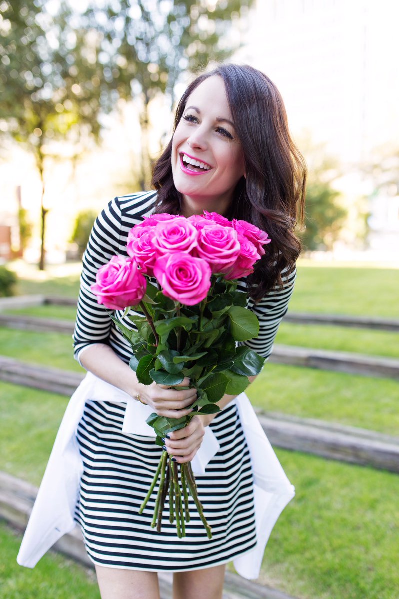 theMILLERaffect's tweet photo. What is Springtime in NY to you? Grab this dress here: https://t.co/AxcesCF8De @katespadeny #lifecolorfully https://t.co/jVEVqS1AlB