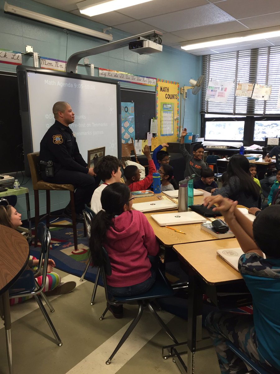 Thank you Officer Ship for reading to our class! #ReadAcrossAmerica <a href="/mlkedison/">Martin Luther King</a> <a href="/saeeda_aziz/">Saeeda Aziz</a> @