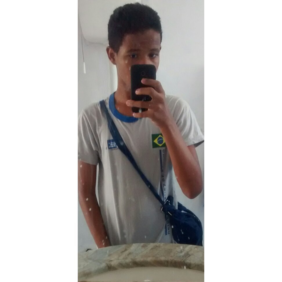othiaguinho11's tweet photo. Fui Para Escola #FuiBuscaALidia https://t.co/G2T7ISKaj7