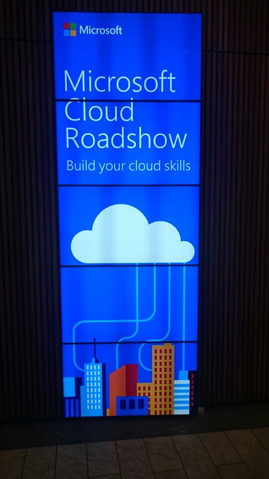 IXXitpartner's tweet photo. Microsoft Cloud Roadshow - vi älskar hybrider i Köpenhamn tillsammans med övriga IT-proffs i Greater Copenhagen! 😃 https://t.co/YST75WG9Xk