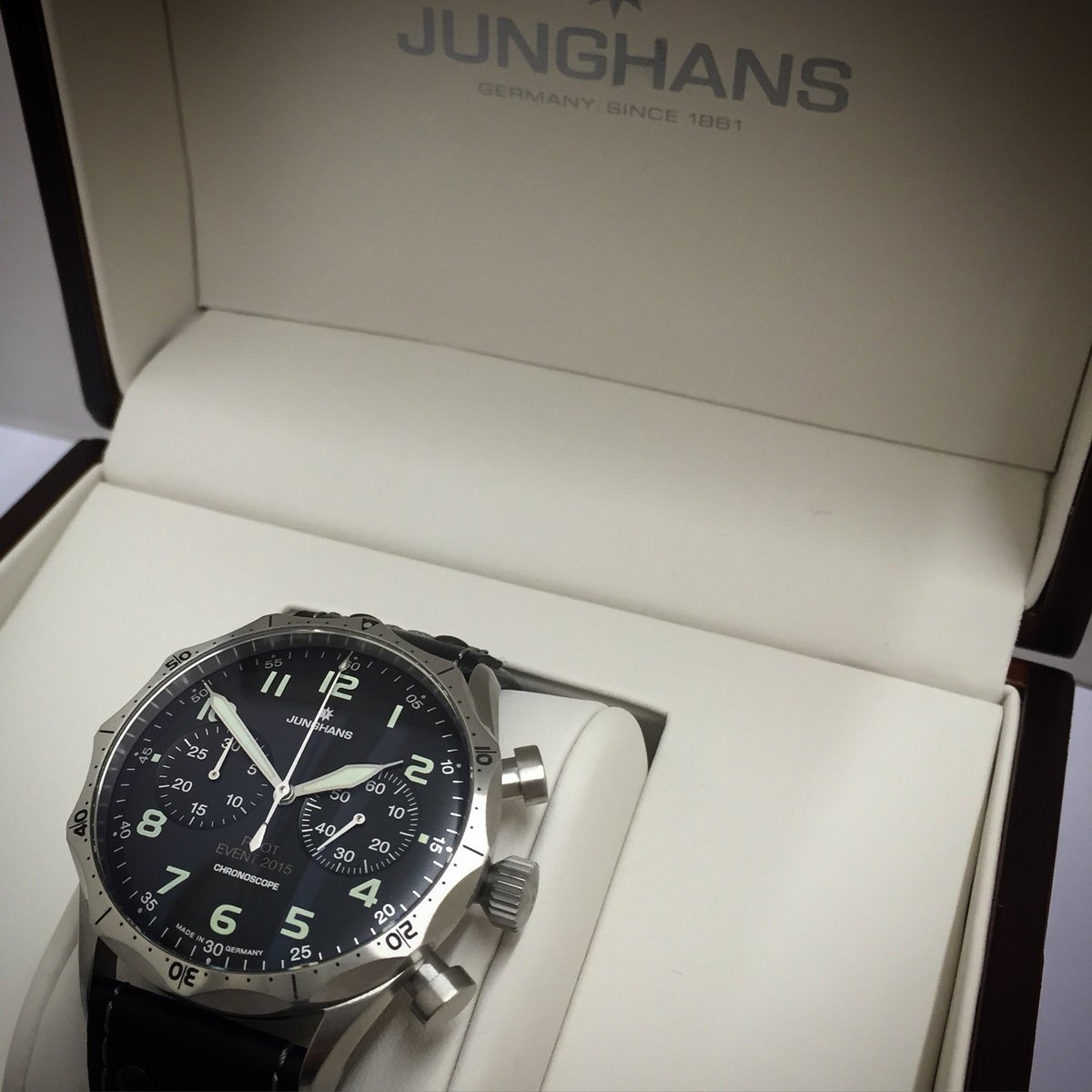 AlsalWatches's tweet photo. Brand new ltd edition #Junghans #MeisterPilot event watch,available in store now. Extremely limited stock world wide https://t.co/chB7QvWbCV