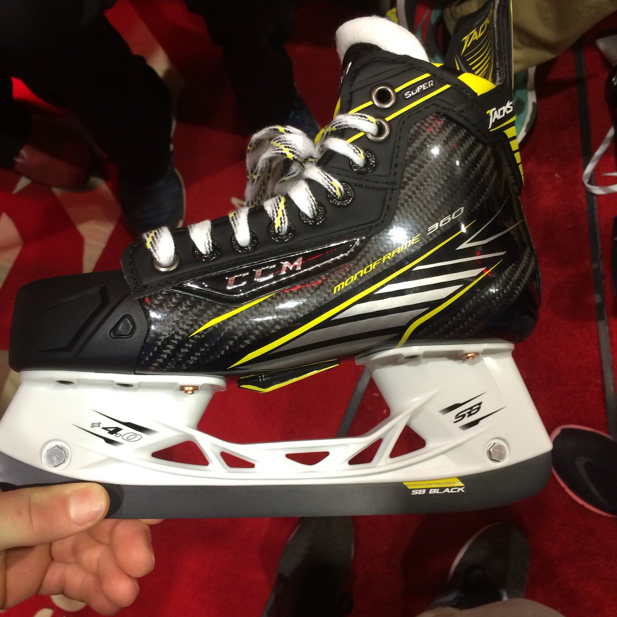_Tizzdale_'s tweet photo. These things are sick #unreleased #supertacks @CCMHockey https://t.co/W6pYQ4rHQw