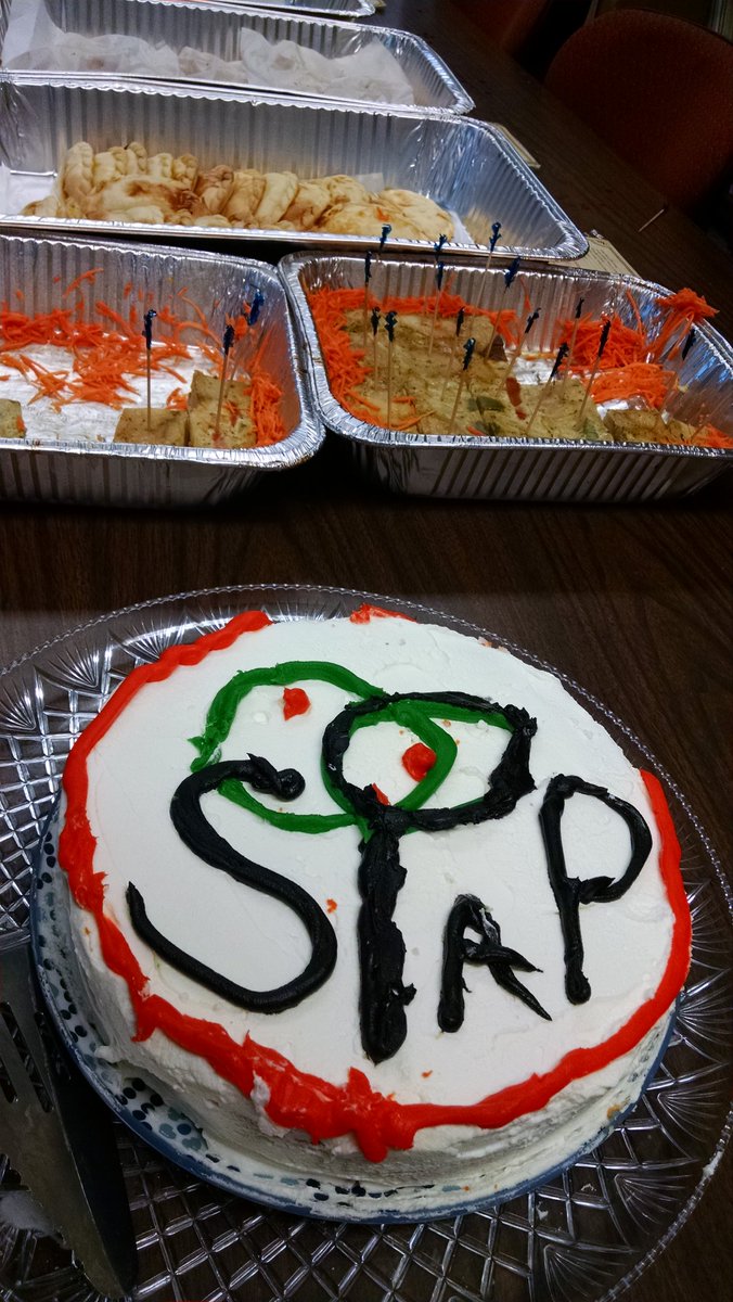 SPAP_UMD's tweet image. Tarta con nuestro arbol! Come to our Open House now! #SpapInterventionUMD
