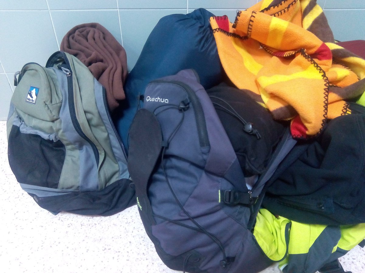 vabalo's tweet photo. Todo listo! @SosEducaArroyo 
#soseducacionarroyomolinos https://t.co/iz30dyxv1I