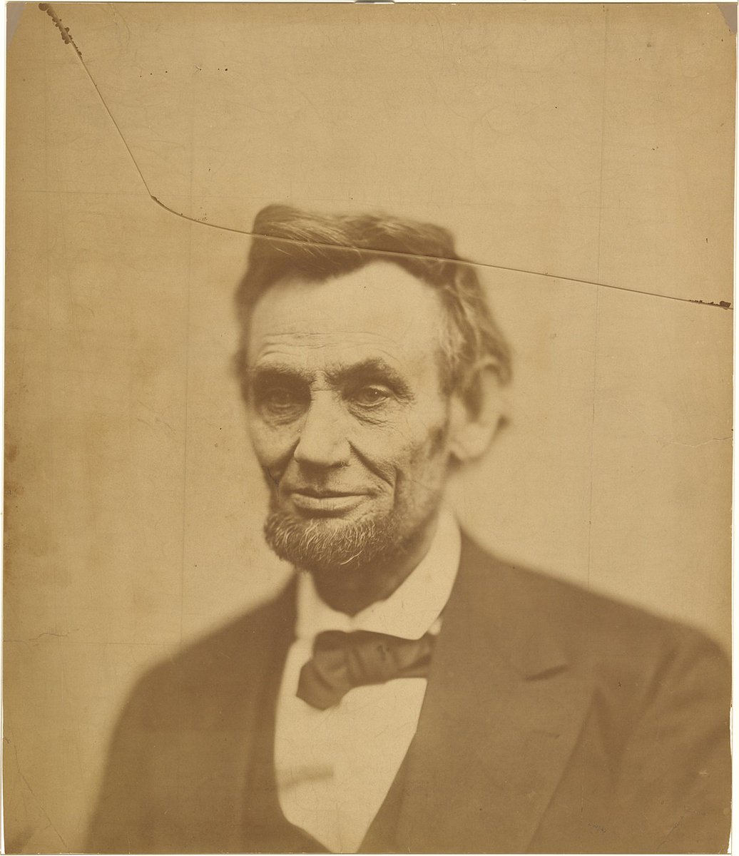 smithsoniannpg's tweet photo. Visit #DarkFields today...by phone: https://t.co/9KSReWu5eN https://t.co/bj5QQHTlku
