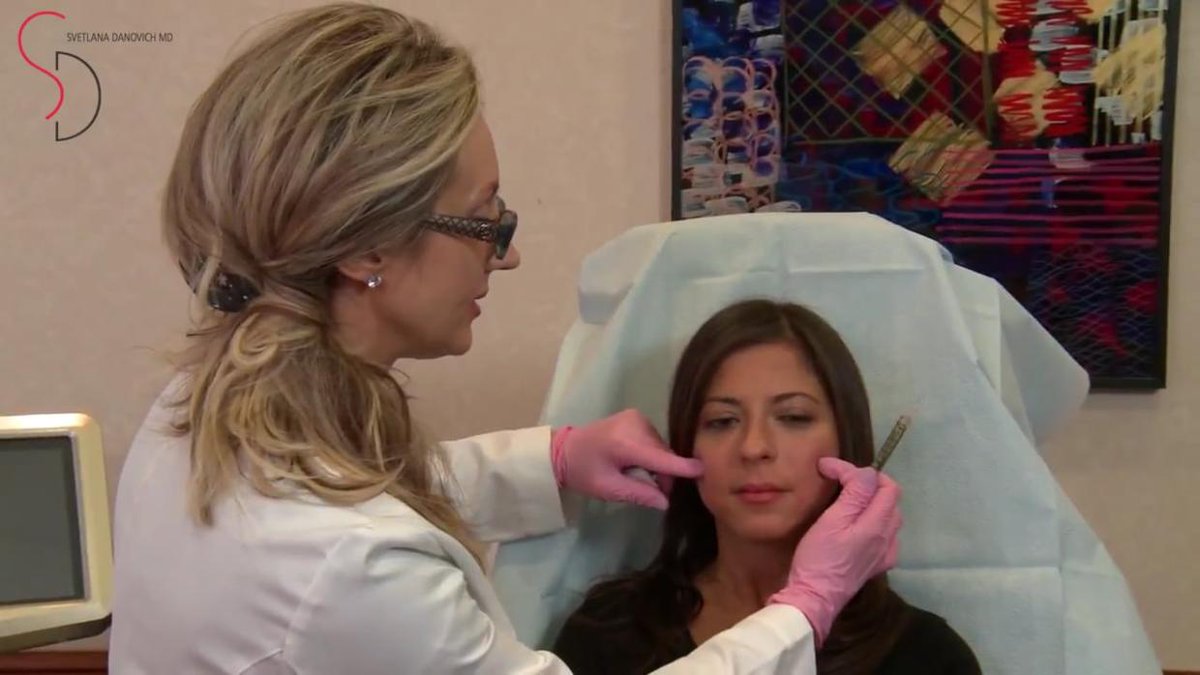 FaceliftVampire's tweet photo. Watch "Vampire Face Lift - Dr. Danovich" on @Vimeo #plasticsurgery https://t.co/Vpac9mFEJO https://t.co/LRfeK1gJsV