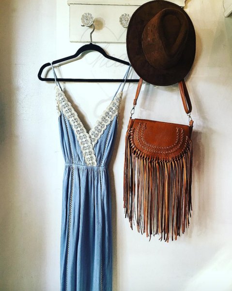 Get ready for spring with a new outfit from <a href="/HeartBoutique/">Tessa Fiorucci</a>! #HandleDistrict #Shopping #Boutique