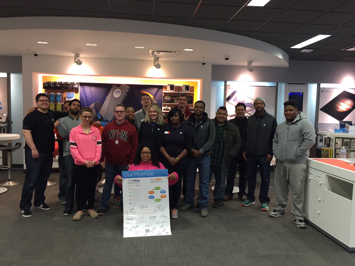 TeamGTC_COR's tweet photo. @teamindy_cor Our team recommitting to Our Promise to our customers. #LifeAtATT #hackattack #committed #funfriday https://t.co/dn0xEmJFZa