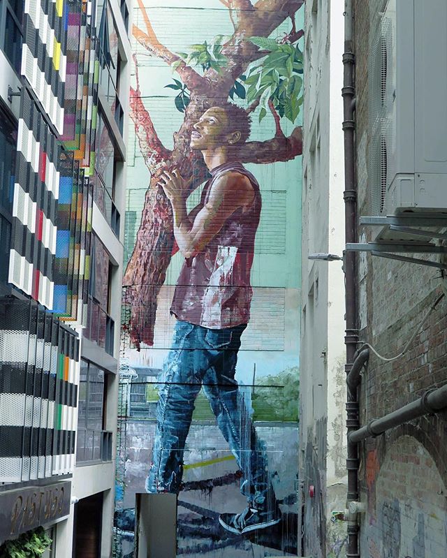 BizarreBeyondBelief tweet media