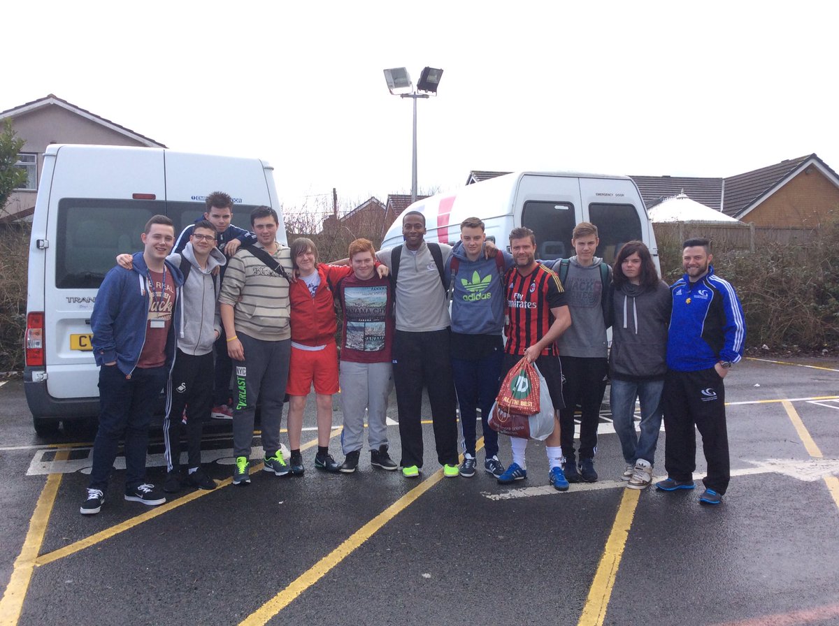 TurtlePromotion's tweet photo. Thanks to @GowerCollegeSwa sports dep for course taster @birchgrovecomp @CurtisCana @GCSReachWider #makingithappen https://t.co/kVrMjTiGh1