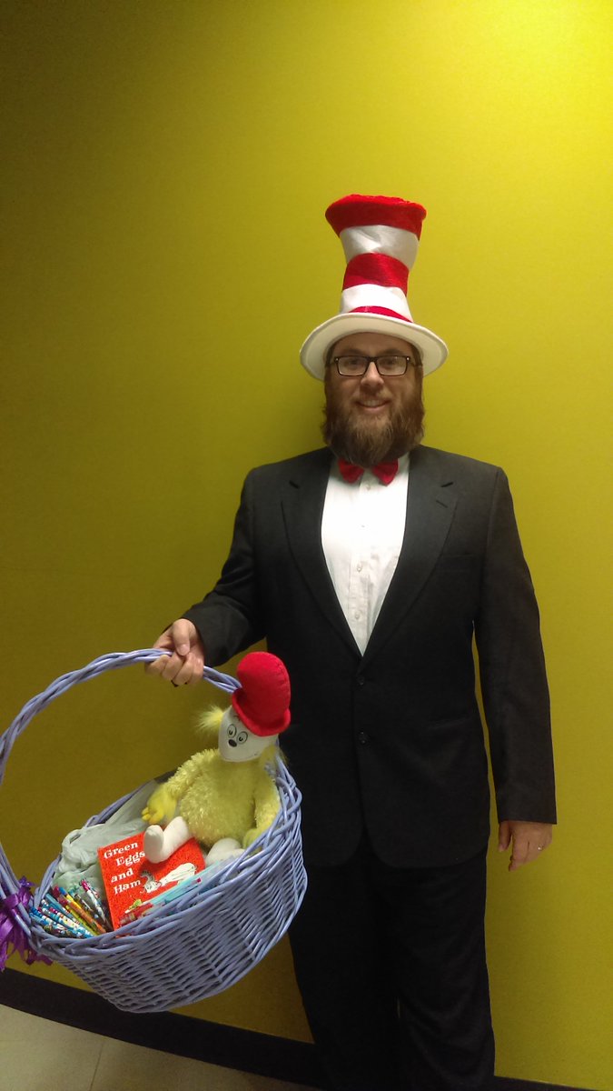 HSNHollenbeck's tweet photo. This week we celebrated #DrSeussDay  @HSNatureDallas with a very special guest! @MisterKHSN  as The Cat in the Hat! https://t.co/cFQYw3Dv9K