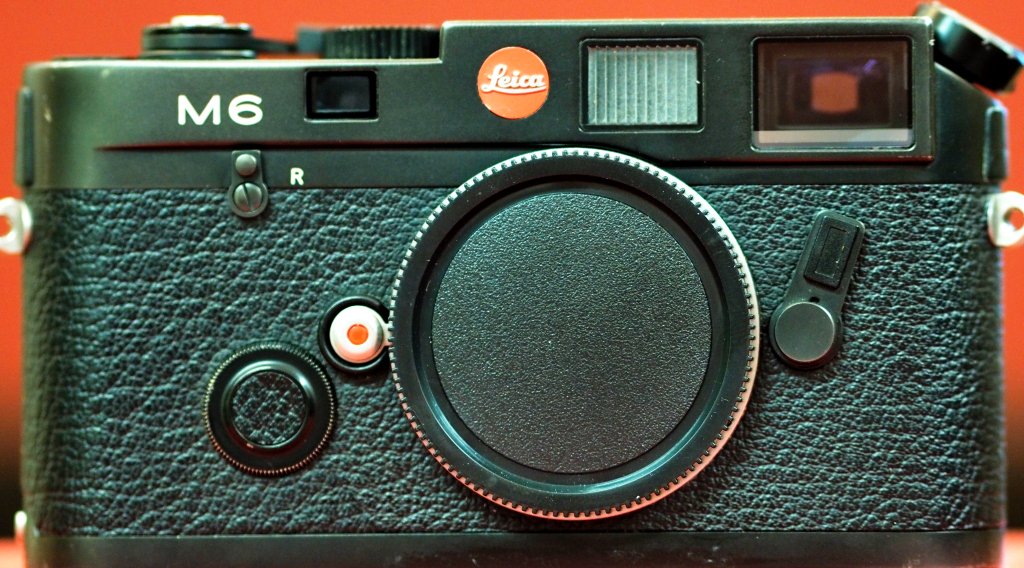 Ffordesphoto's tweet photo. Leica M6 just going on to the shelf. #leica #ffordes #M6 https://t.co/yVwiIq1OlD