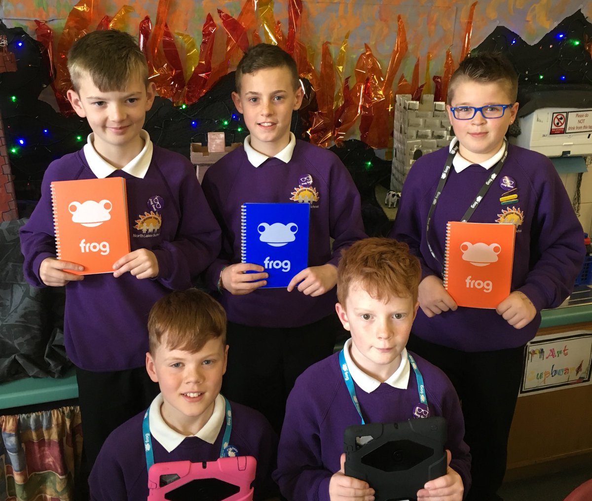 NLSCHOOL's tweet image. Y6 'Frog Geeks' have been busy using frogsnap &amp;amp; ❤️ their badges, notepads &amp;amp; lanyards @FrogEducation @amberoxley_frog