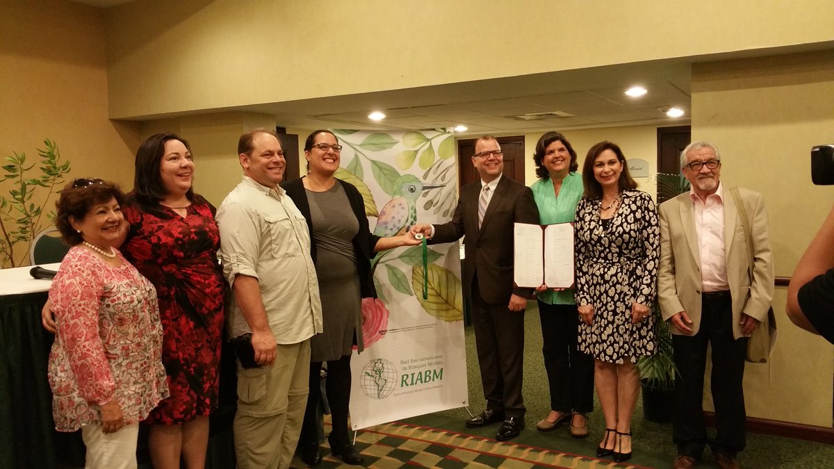 DRNAPR's tweet photo. 2014 PR hizo historia como 1er país que eleva a ley principios de Bosque Modelo @fortalezapr @bosquemodelo @DRNAPR https://t.co/pdF6HLFHZd