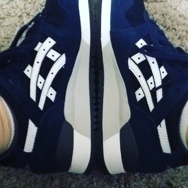 Moocje65's tweet photo. Asics, een must voor een puberdochter.
Vind ze zelf ook mooi.😍#frontrunner#zwolle#asics https://t.co/PVNpZVNTHQ