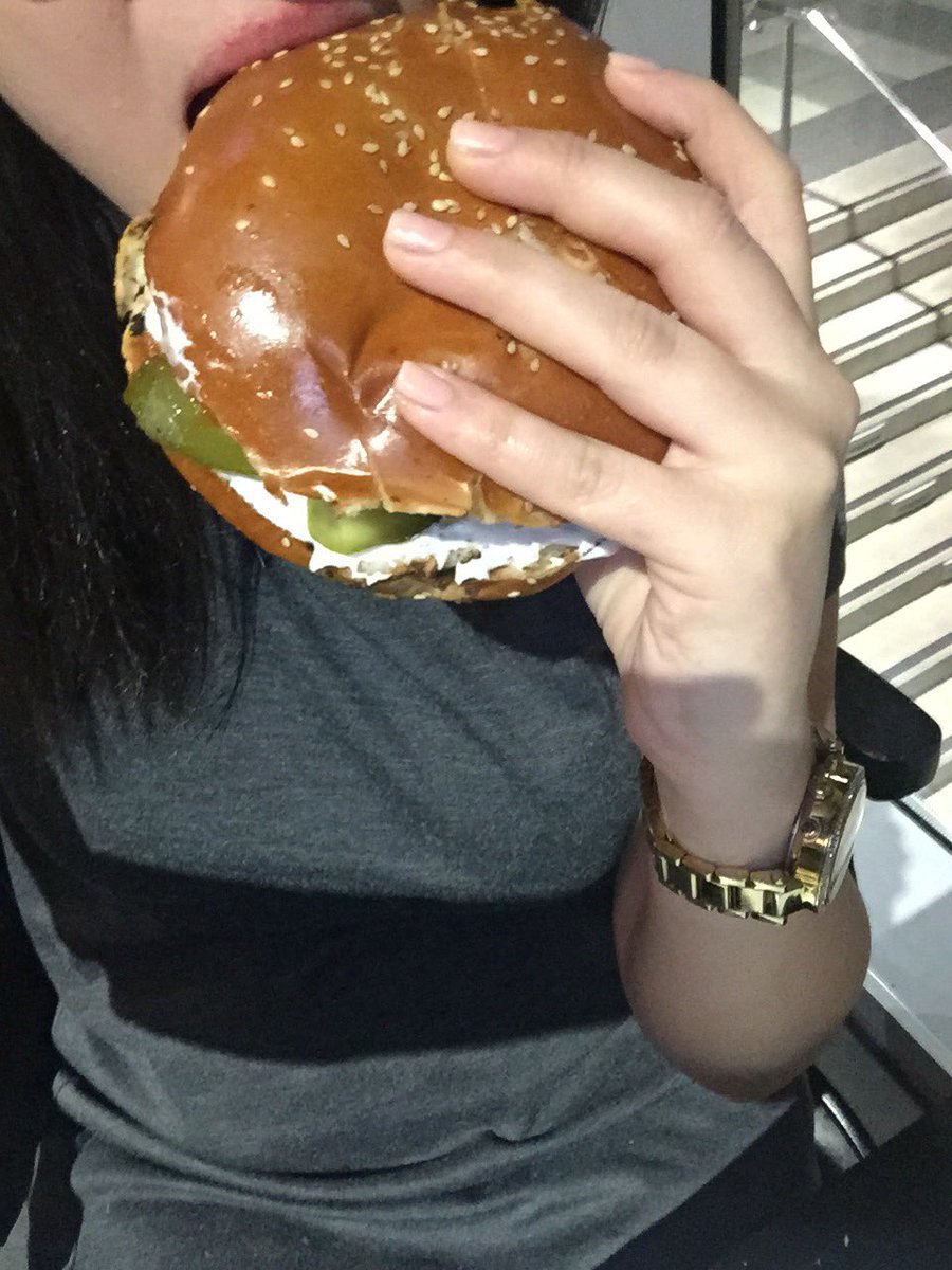 AdiKaradi's tweet photo. יאמיייי https://t.co/RRmG6kEgmM