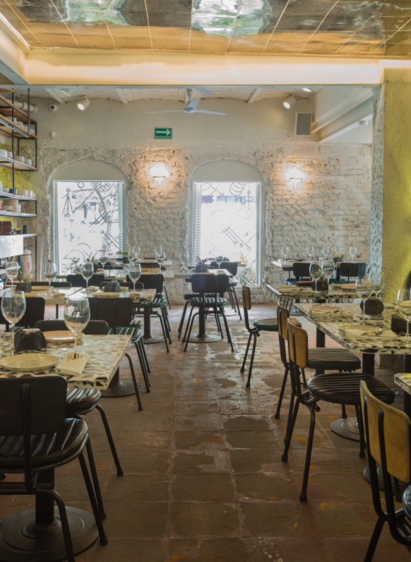GraziaMexico's tweet photo. No tienes plan para cenar? Ve a @Lucas_Local nuestra recomendación de marzo, esta deli!!! #YumYum https://t.co/1UgMFCBW9F