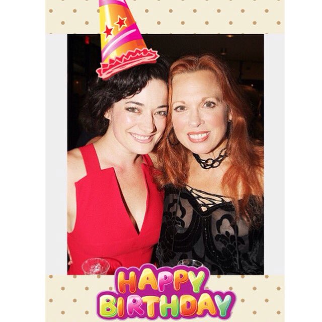 CaroleeCarmello's tweet photo. On this day: the beautiful, kind, talented @lauramkelly was born! Happy Birthday, princess 👑🎂🎉 https://t.co/7czvDxiBwU