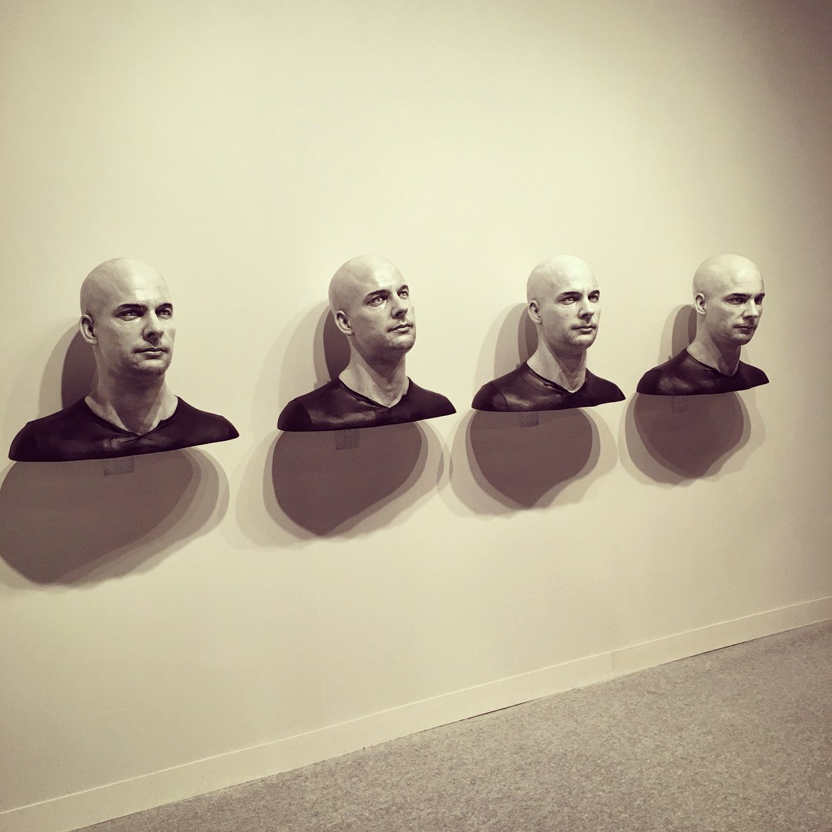 MargaretLBeck's tweet photo. @VOLTAshow #bigart #bigcolor #voltaartfair #voltashow #ArmoryWeek #NewYork #VoltaNY https://t.co/3WwDnRaJ7c