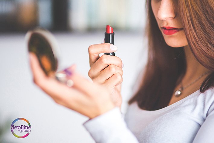 depilinegroup's tweet photo. ¿Preparada para conquistar el fin de semana? El rojo nunca falla. #depiline #belleza #rojo #lips https://t.co/WfCtx5oRNg