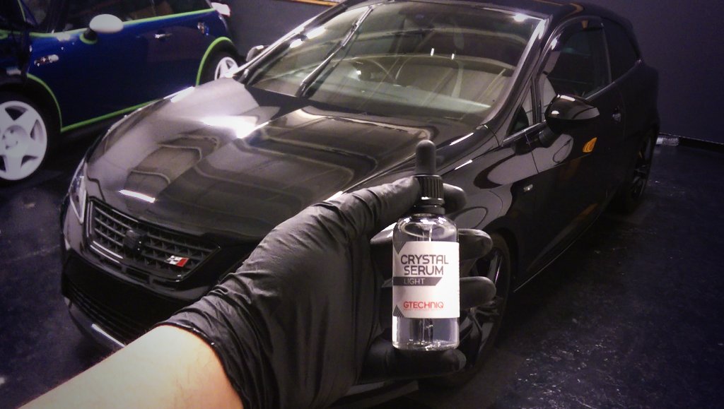 atd_detailing's tweet photo. Night shift tonight, applying @GtechniqUK CSL to the #IbizaCupra 

#atddetailing #derbycarcare #gtechniq https://t.co/XAsoXk3zLP