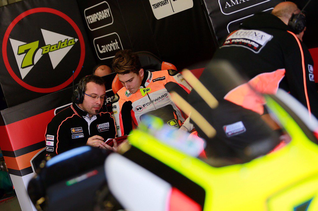 7balda's tweet photo. Buon lavoro in questa tre giorni di test! // Good job in these 3 days! 💪 #focused #Moto2 #TestIrta https://t.co/15qjOUY52u