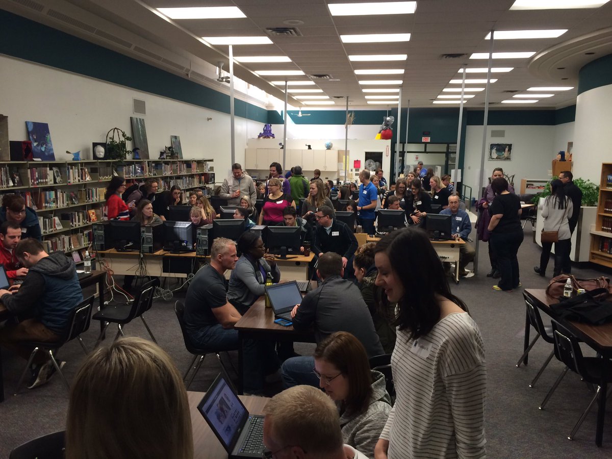 jeffspady's tweet photo. Some more learning about #pixton and #powtoon at the #fortpd #eips https://t.co/odRqqWZASl