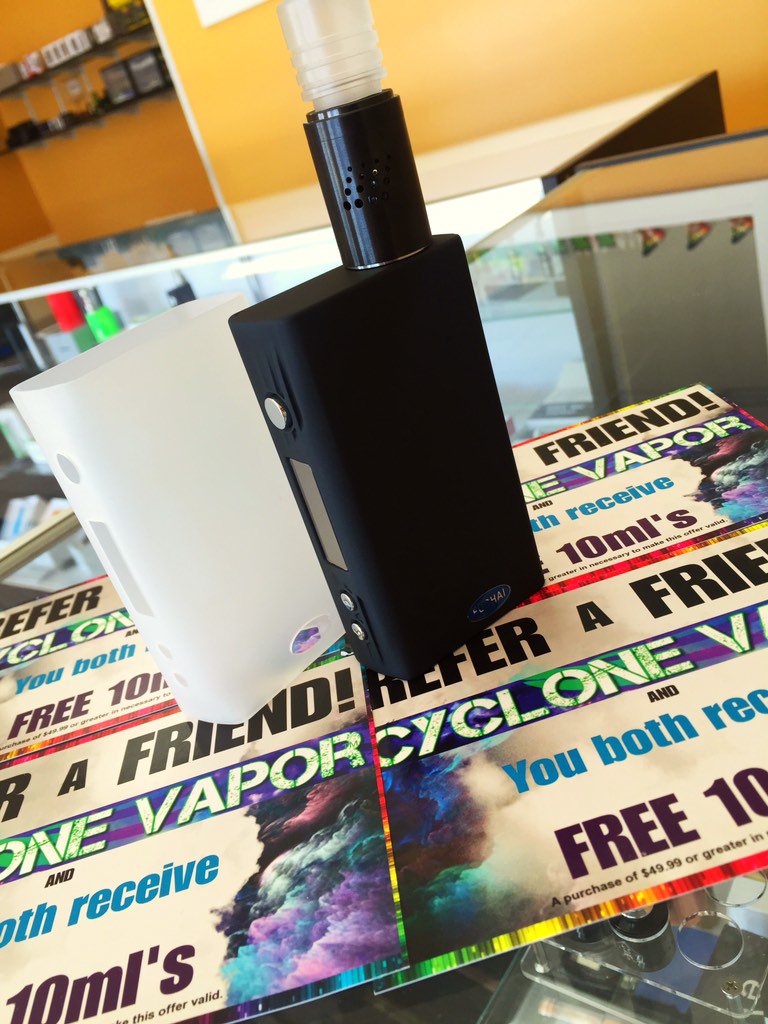 CycloneVapor's tweet photo. If you want clouds this what you NEED!
#sigeleifuchai200 #mutationv5 #clouds #mods #dripper #eliquid #BeastMode https://t.co/TIyBLhMxh3