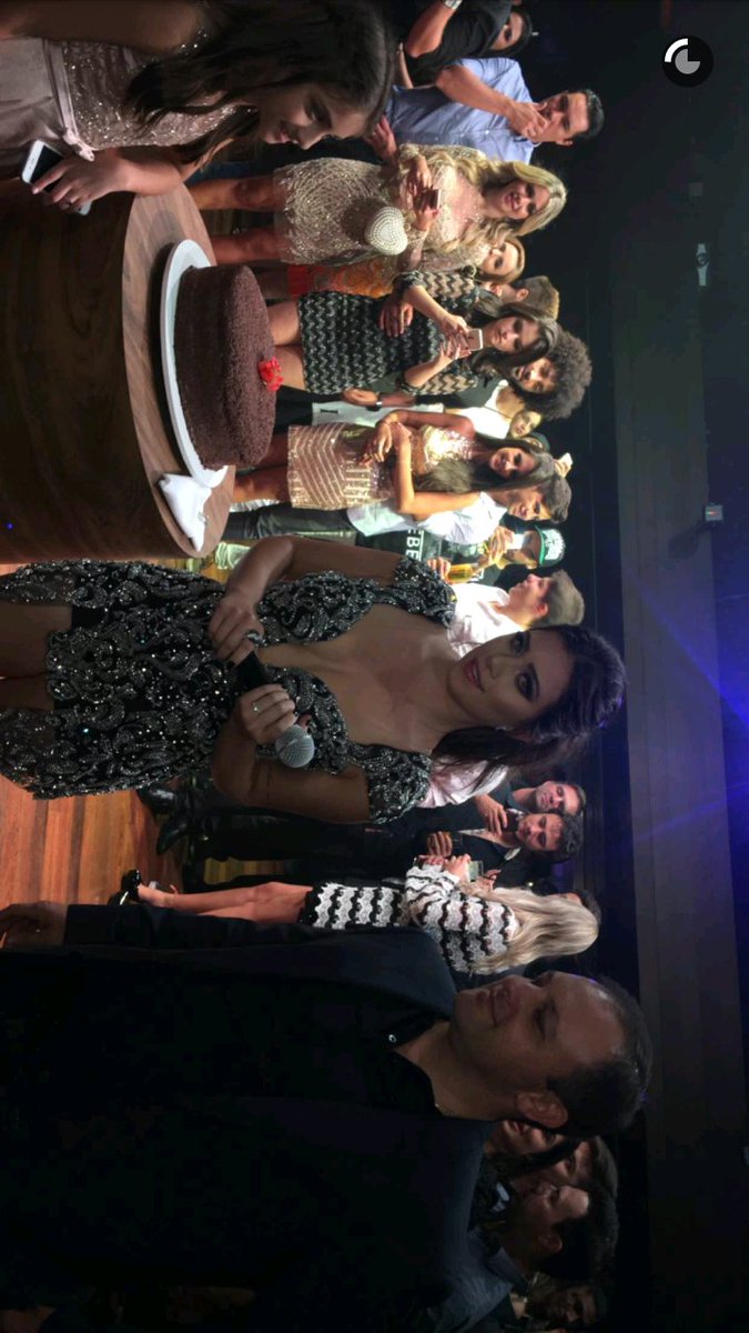 Alweyrh's tweet image. Parabens de ontem linda @flaapavanelli #pavanelli18