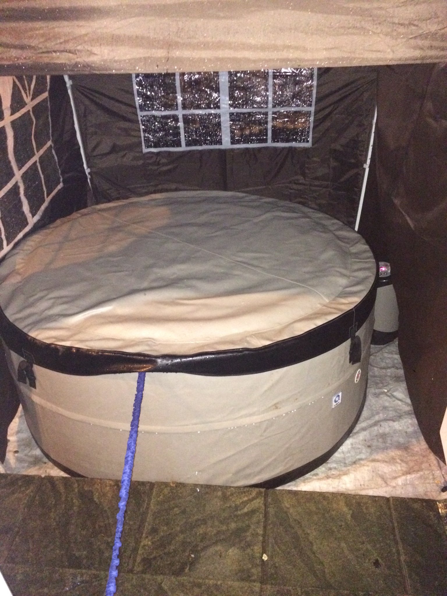 Hot tub party tonight what mischief am I going to get upto? https://t.co/BeQZdtLTLO