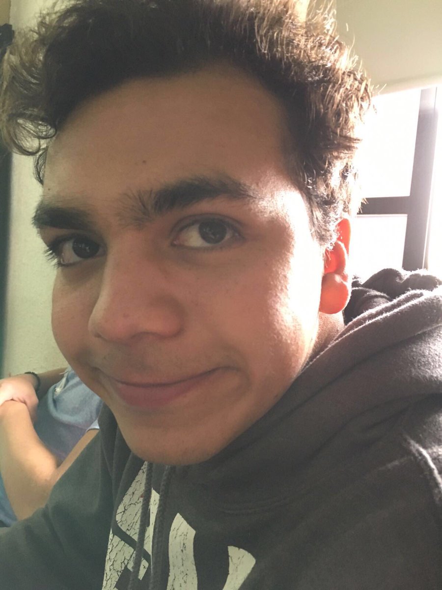 A01650593's tweet photo. Mi #AlterEgo es Juanelo Moreno. @ivan22itesm 🤘🏽 https://t.co/ezX3e38YQE