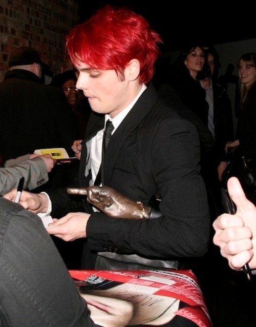 villaingee's tweet image. //New Account! Not new to RP. Gimme a RT please?