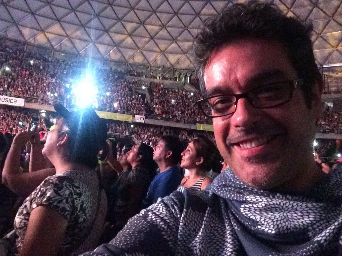 MuchoGustoMEGA's tweet image. .@ManuGlez_bilbao nos contó los detalles del comentado concierto de @ricky_martin 👉 bit.ly/1TvILoc