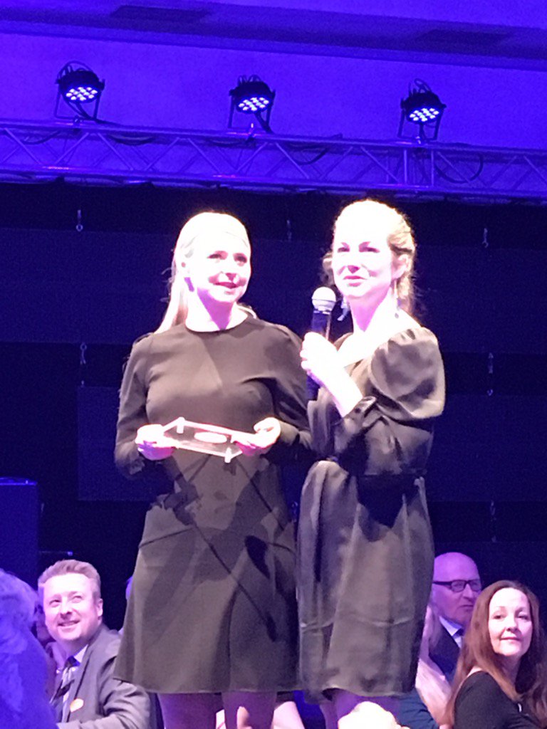 Gratulerer til Tide #btprisen2015 - mest innovative annonsør @LubnaJaffery