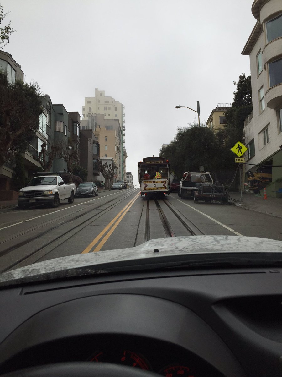 ChrissyKay's tweet image. When you get stuck behind a cable car. #SFproblems