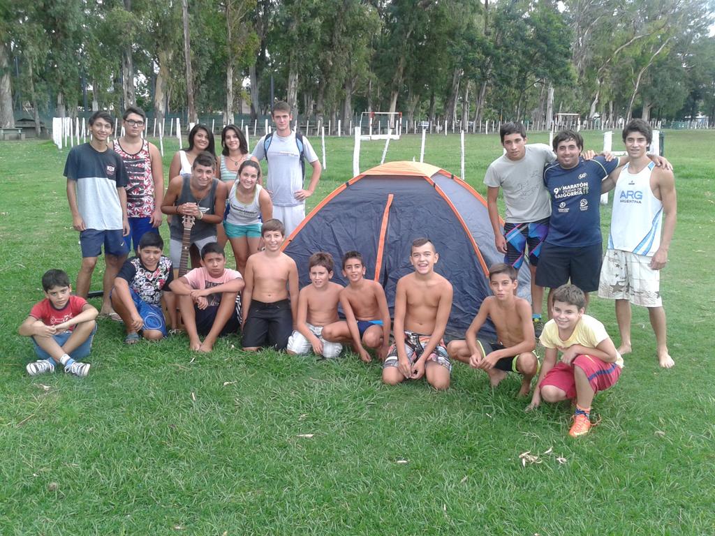 mbbaigorria's tweet photo. Ahora cierre de actividades de verano de la Escuela Municipal de Canotaje de @mbbaigorria en el Camping. https://t.co/b59C4FtFch