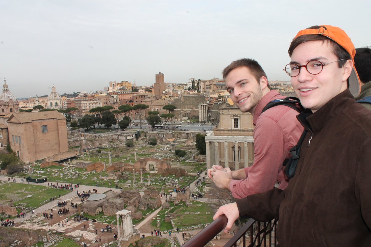 EpiphanyFalcons's tweet photo. Upper School students travel to Rome and Pompeii as the grand finale of their Roman Art and Architecture class. https://t.co/eLPbfczz6C