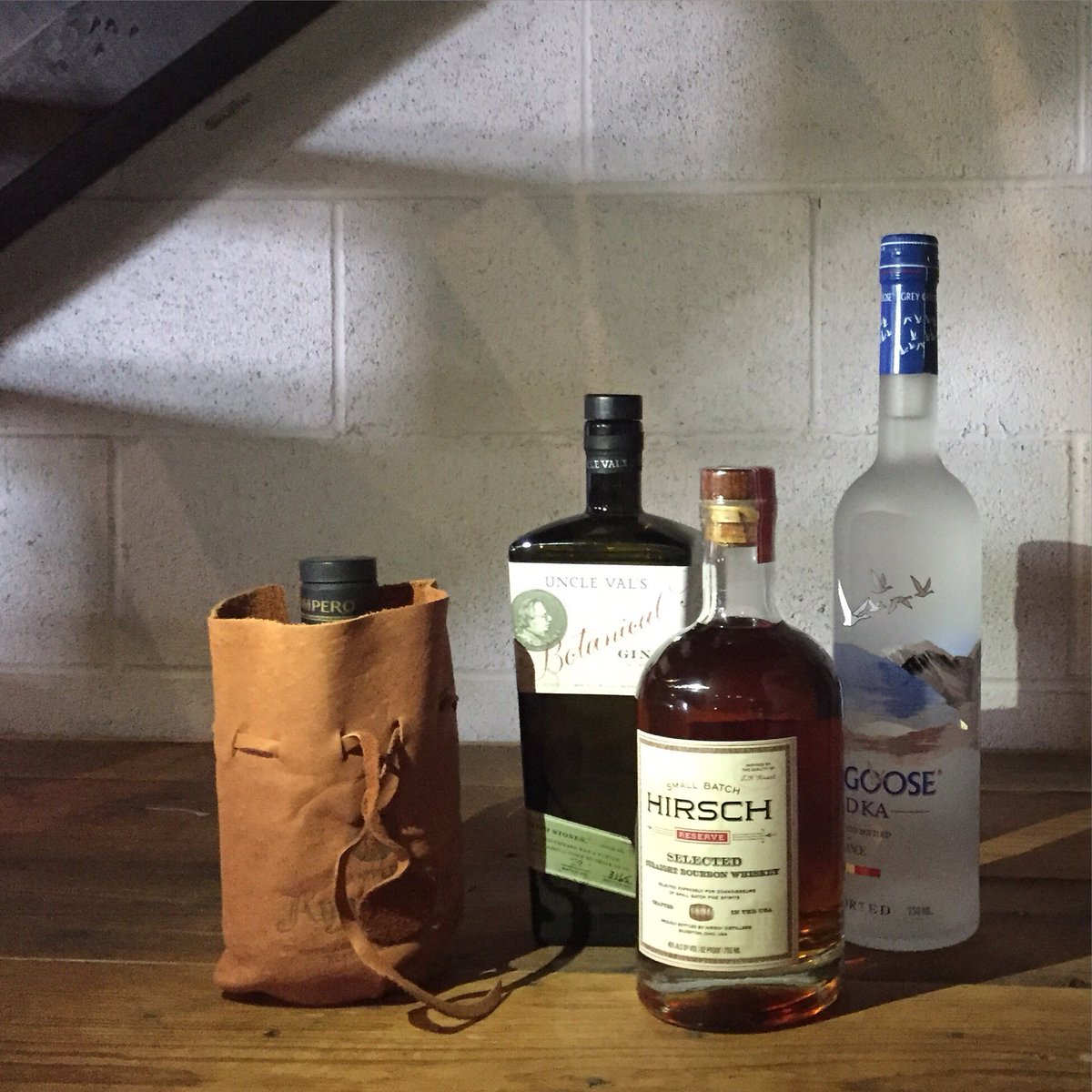 SpeckCom's tweet photo. Nothing says employee appreciation like a bunch of booze https://t.co/QoezEq0ATH