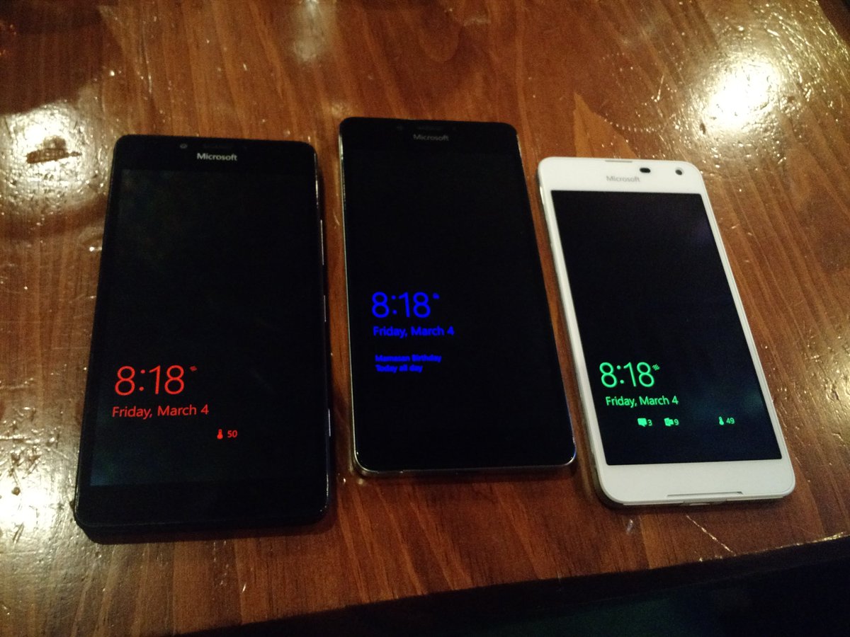Captain2Phones's tweet photo. Seasons greetings from Windows Mobile https://t.co/d6BboKkrns