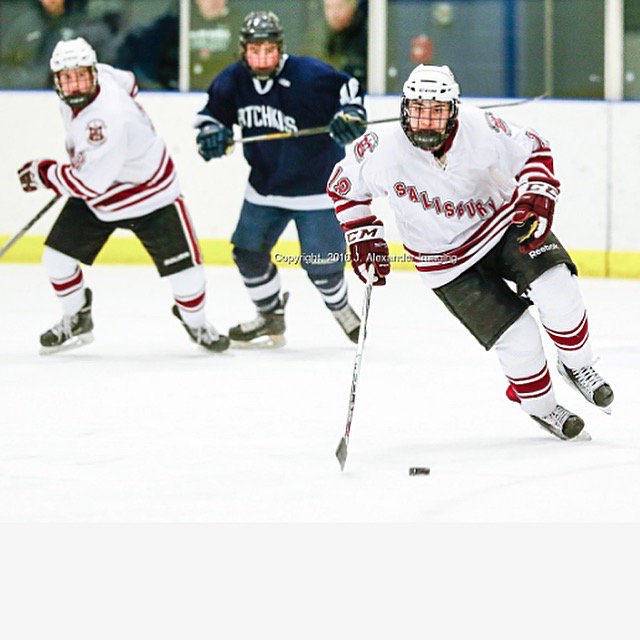 JrBulldogHockey's tweet image. U18 National player commits to playing for @Chiefs_Hockey next season 2016-2017. Best of luck @t_lee15 #BowWow