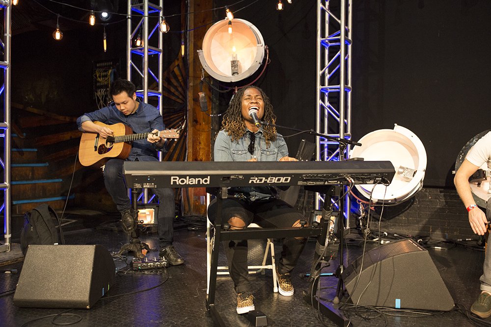 guitarcenter's tweet photo. Soundcheck with #SSW4 winner @IAmLanitaSmith! See the live stream on FB at 8pm PT: https://t.co/3C2STEjtyY https://t.co/jBGeSX9OWT