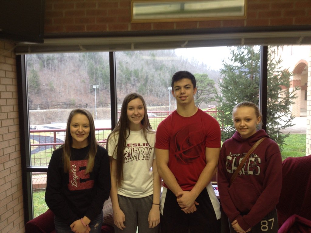 LeslieCountyHS's tweet photo. Congrats to our Robinson Scholar winners Haley Asher Madison Simpson Tayton Smith & Cindy Morgan #WeAreDistinguished https://t.co/Vzm0fz4uSg