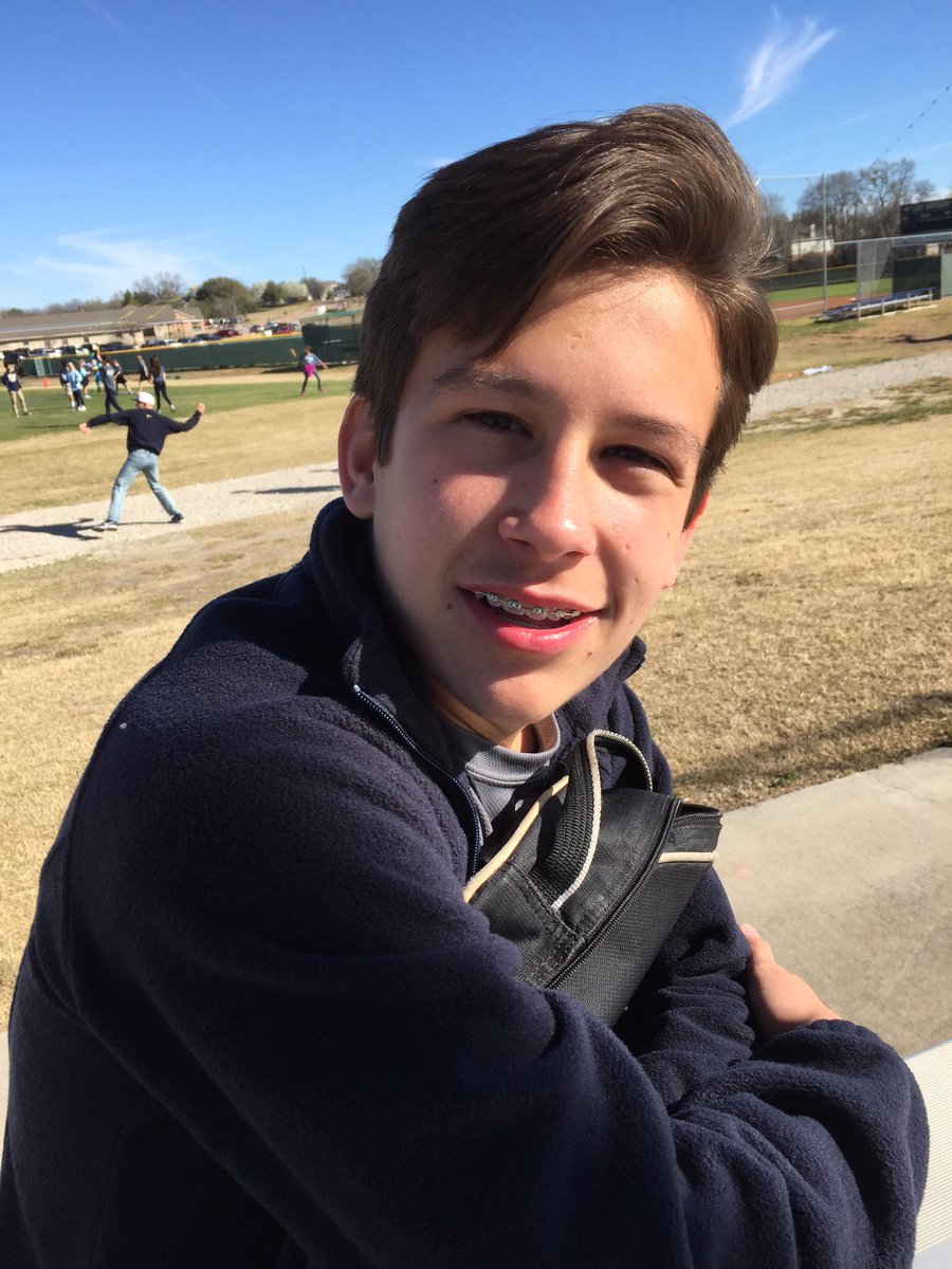 calebdoyle20's tweet photo. When @jpyle50  is sick on kite day https://t.co/kwbdUrgDrw