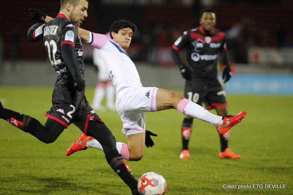 DFCO_Officiel's tweet photo. #Evian TG–#DFCO (1-2) : un peu plus près des étoiles ! Résumé à lire ici : https://t.co/5wfamm3k20 #ETGDFCO #Ligue2 https://t.co/koxU2WukXk