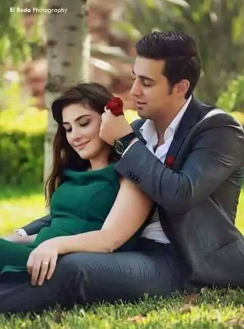 وفيِ صدرهاّ عطرآ ينادينيِ وعيناهاِ تغازل السماء وشعرهاِ يتلاعب.  ِ شرقآ وغربآ
#.بكاء_الروح
#.حكاية_حرف