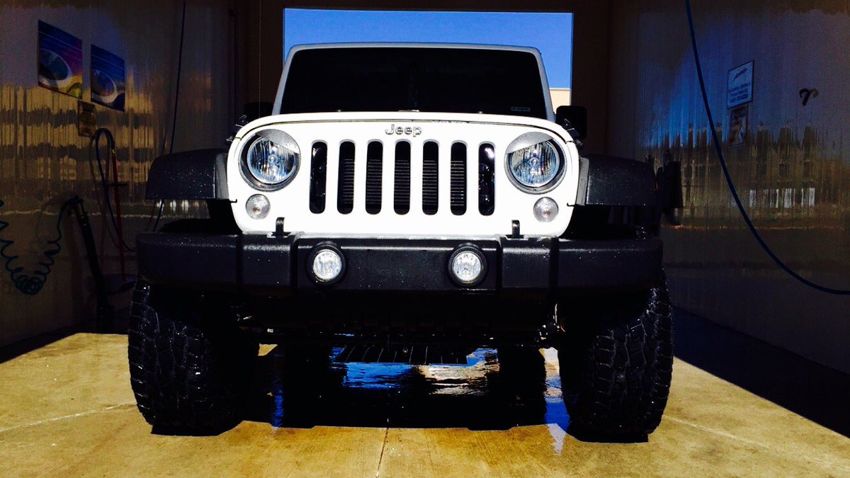 AlyssaMee342's tweet photo. ππ best hobby ever
@Jeep_Porn @JeepCountry @THEJeepMafia #JeepLife #Jeep #XDRims #JeepFamily #JeepWrangler #JeepPorn https://t.co/Ro1vXtU5rJ